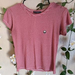 crop top w/ an alien detail